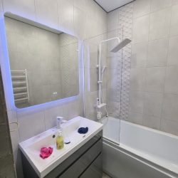 zerkalo_s_podsvetkoj_099